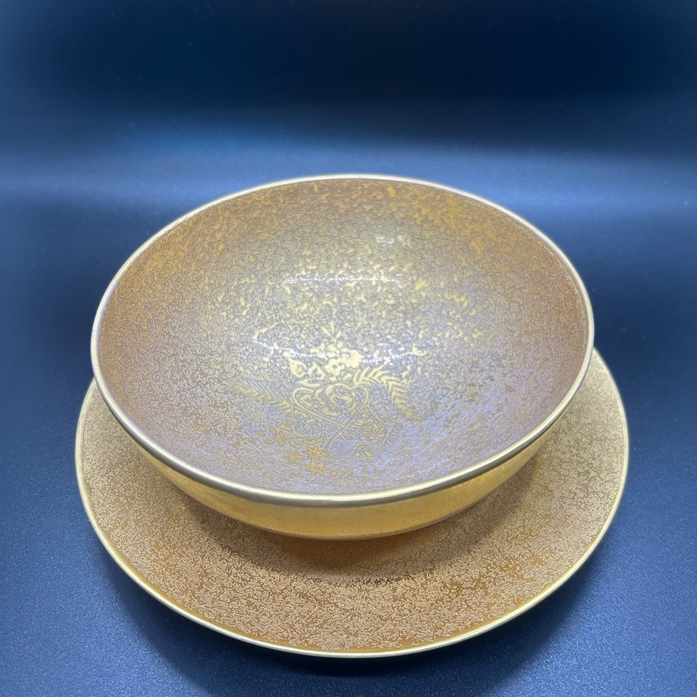 Elegant Gold Bowl and Plate Set